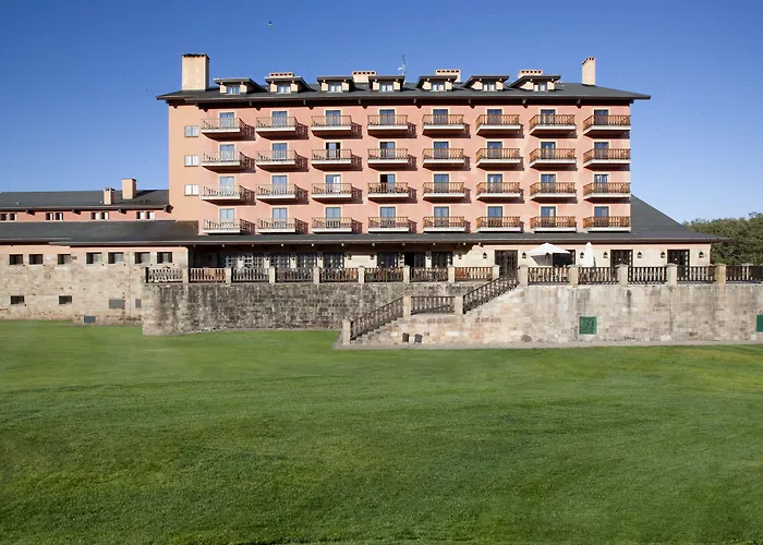 Hotel romántico: Parador De Cervera De Pisuerga
