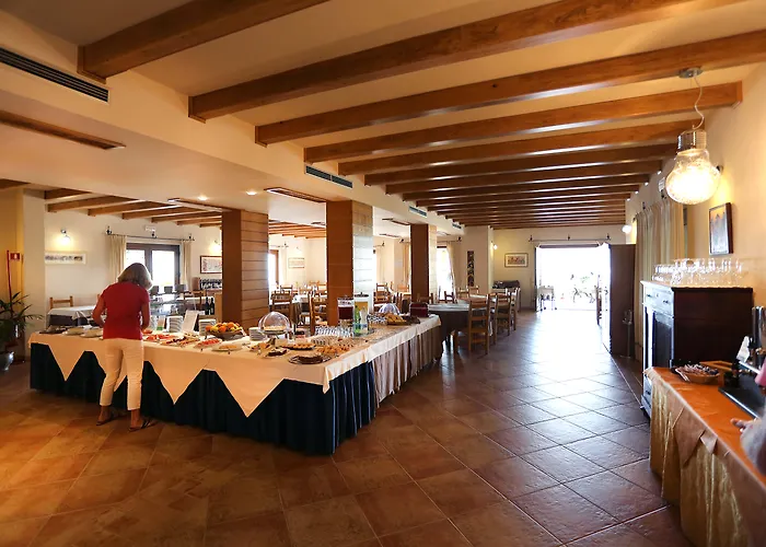 Hotel Villa Gustui Maris