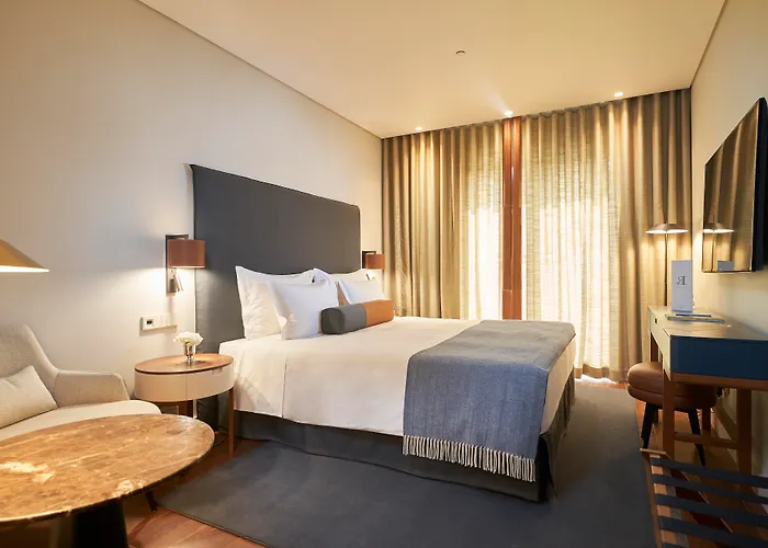 Hotel de 5 estrellas: PortoBay Flores