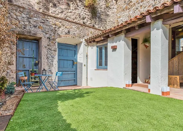 El Molino de Besalú Casa con jardín