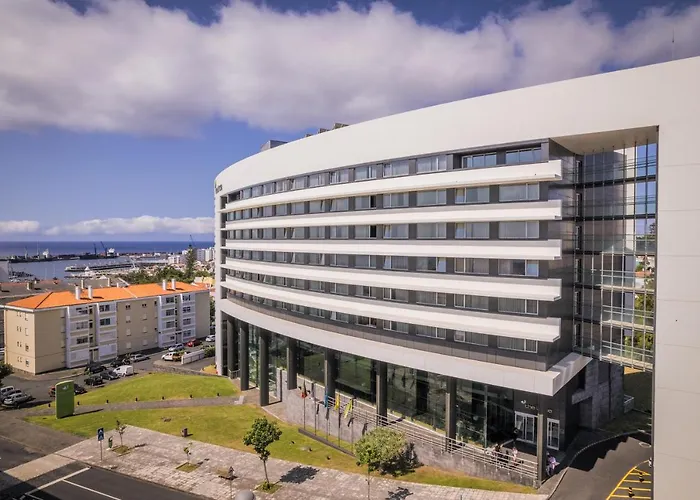 Hotel con piscina: The Lince Azores