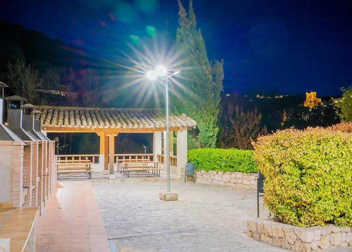 Villa con piscina: Casas Rurales Los Olivos