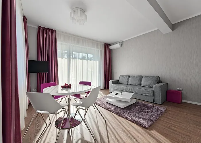 Tomis Garden Apartments Mamaia