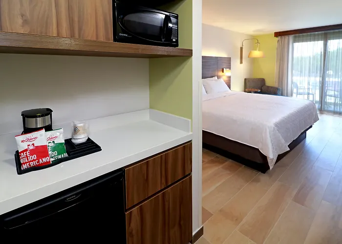  Inn Express&Suites