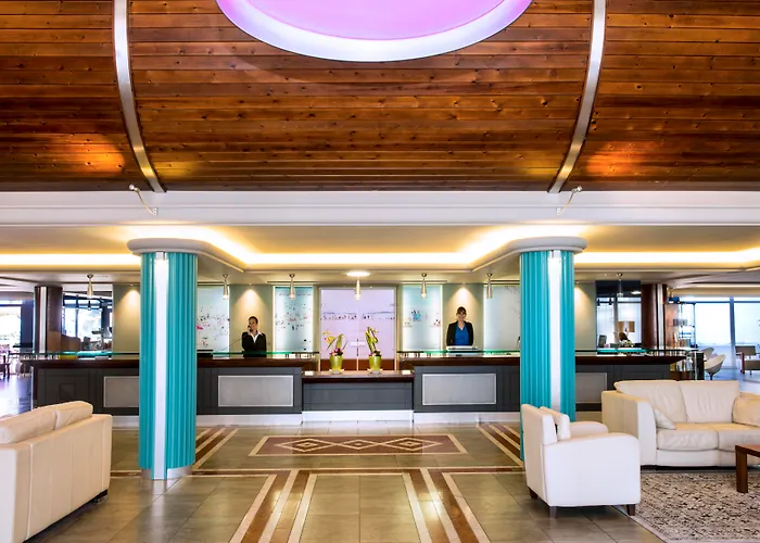 Grand Hotel Les Flamants Roses Thalasso & Spa