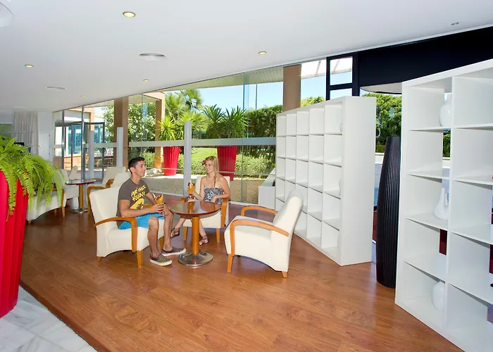  Illot Suites