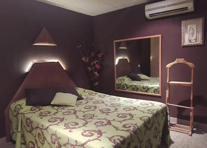 Hoteles con Jacuzzi Hostal Happystay