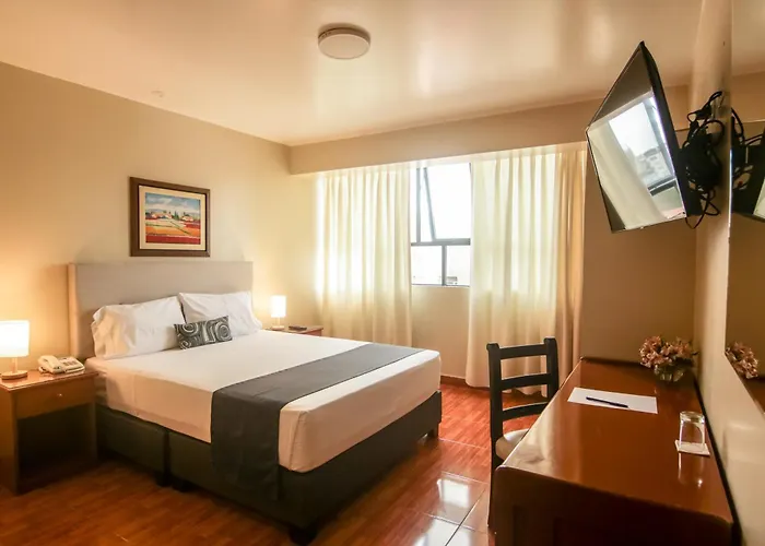 Hotel barato: Epiqus Hotel