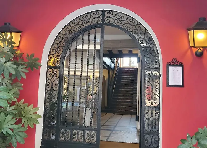 Grand De La Poste