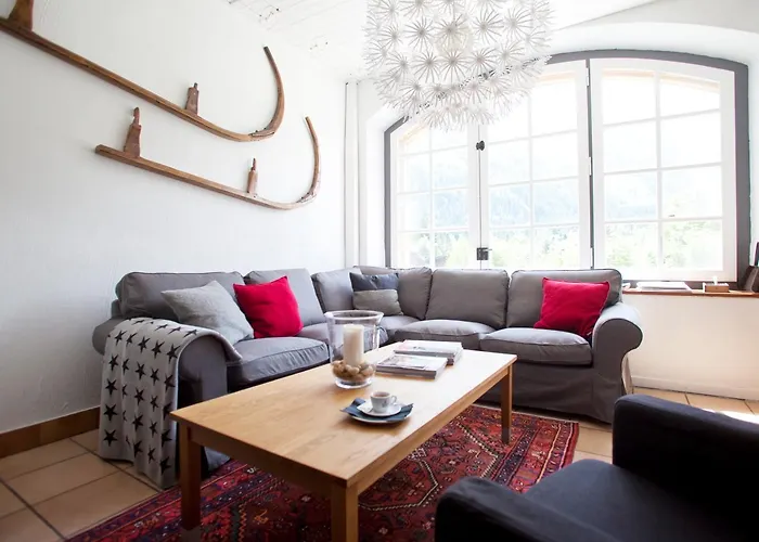 La Chaumiere Mountain Lodge