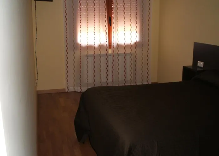 Hotel con vistas: Hostal CASASNOVAS