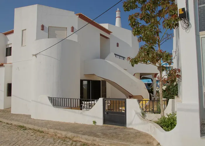 Apartamentos E Quartos Atalaia