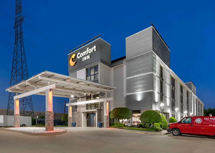  Comfort Dallas North Love Field Airport