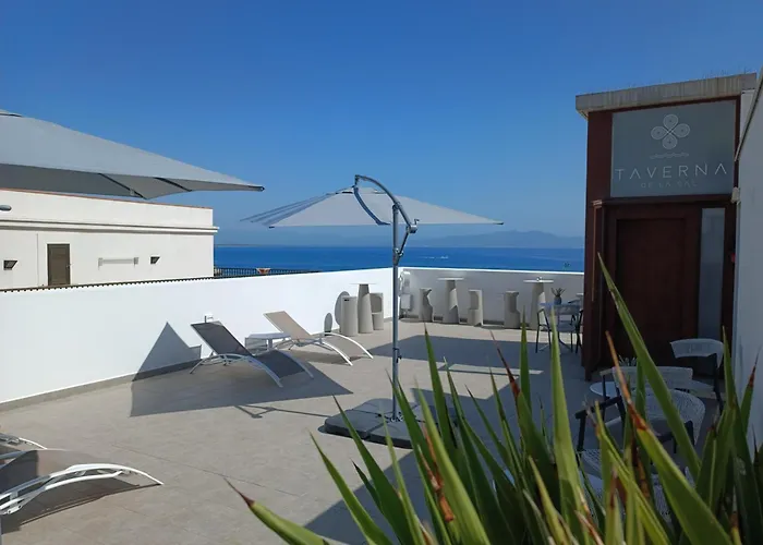 Taverna De La Sal Boutique