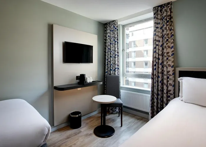 Hotel: Royal National Hotel