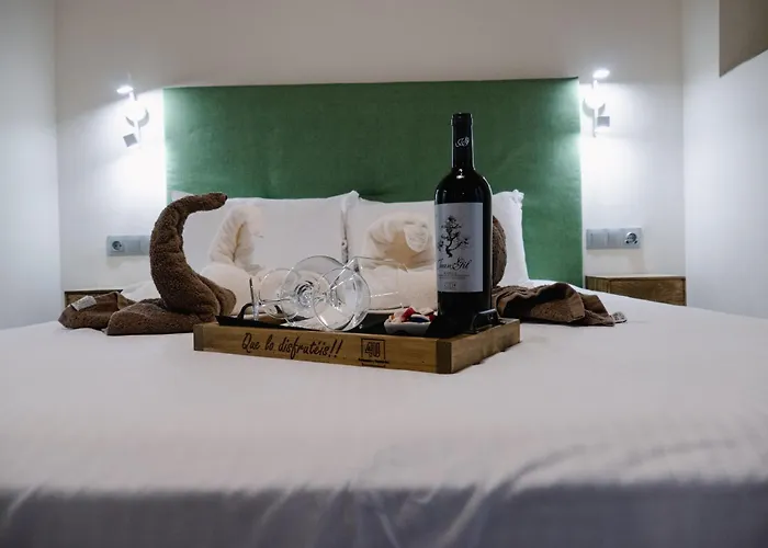 Hotel cerca del colegio: 4U Suites