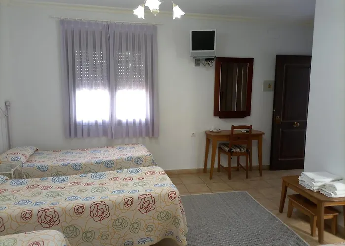 Hotel cerca del colegio: Venta de Abajo