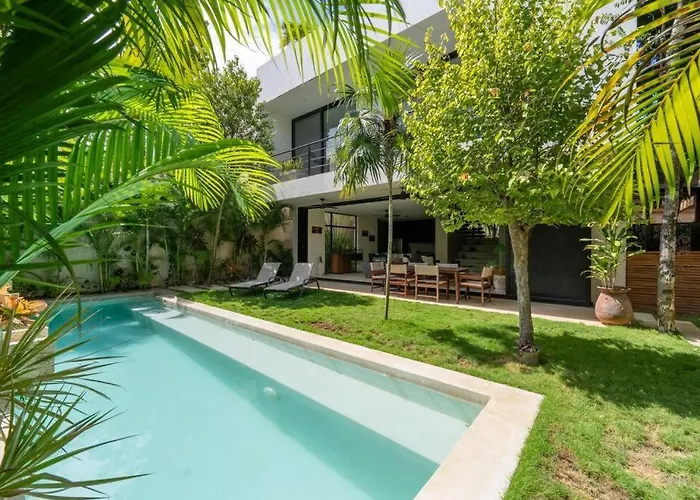 Casa Iguana Jungle Paradise Villa
