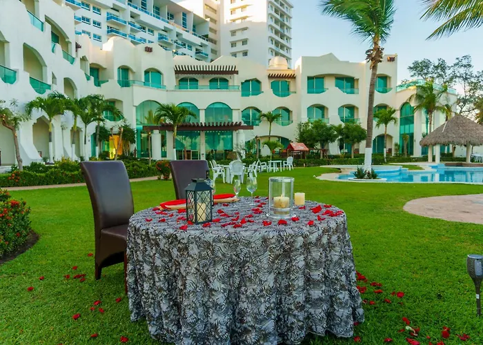 Playa Caracol &Spa