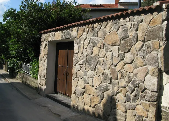 Casa De Cucu Navaluenga