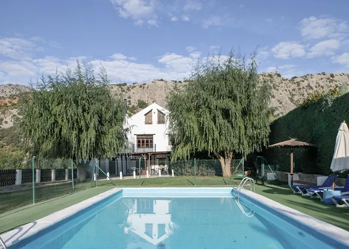 Villa privada: Monte las viñas