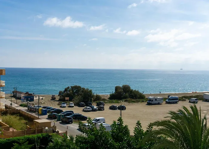 Hotel cerca del colegio: Beach Apartment Guadalmar