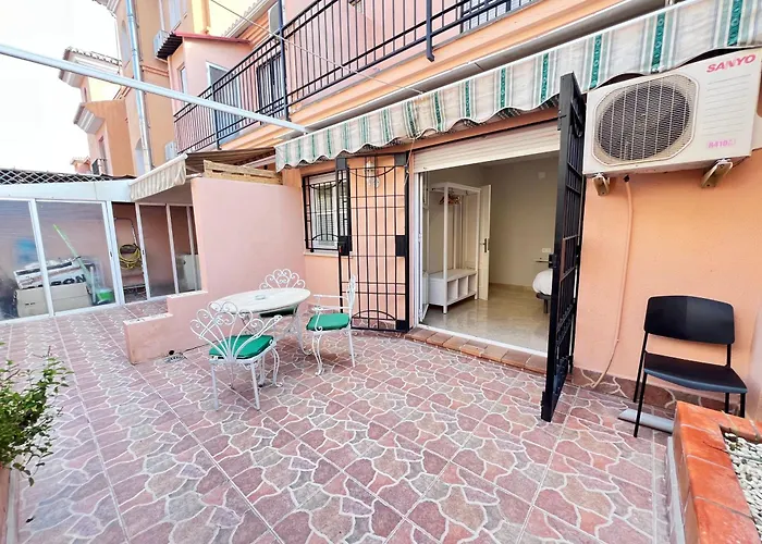 Pushe Village Granada Beiro Bussines & Culture