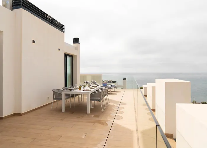 Hotel: Horizonte Line