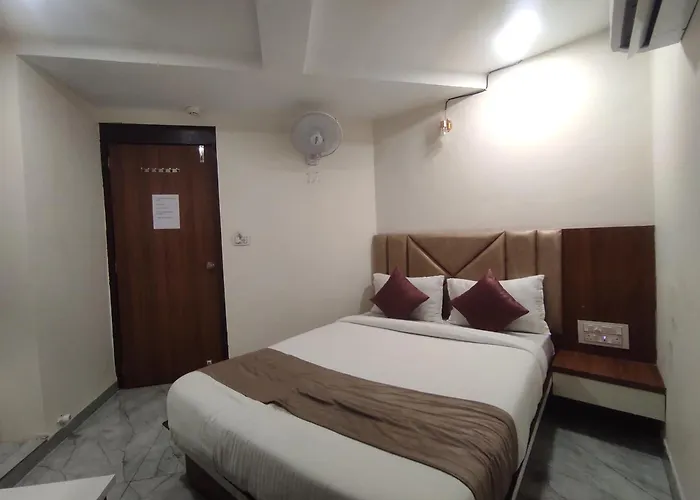 Hotel Earth Inn, Subhash Bridge, Rto Circle, Ahmedabad