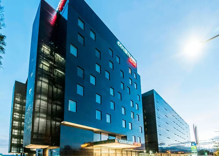 Courtyard By Marriott Bogota Airport