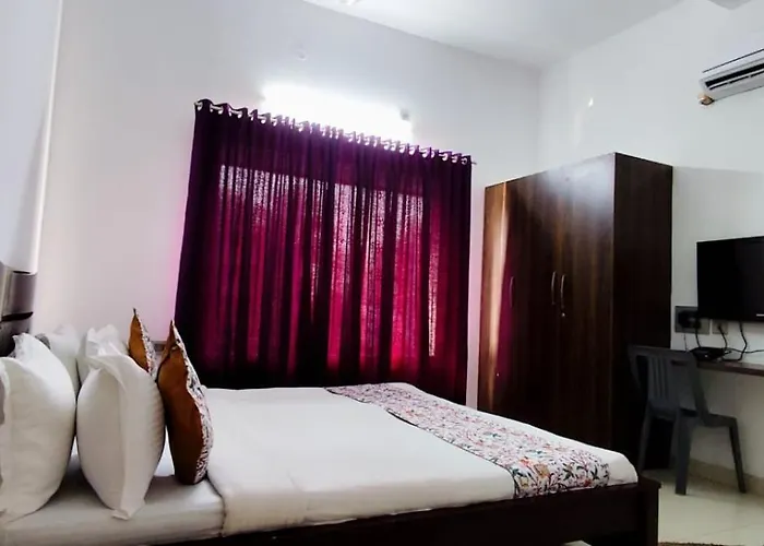 Kapsstone Serviced Apartment- Rooms Near Ashok Pillar