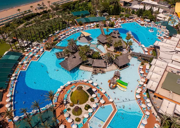Hotel familiar: AQI Pegasos World