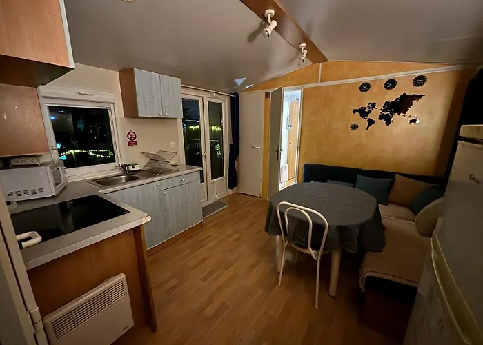 Casa Venus - con jardín y piscina