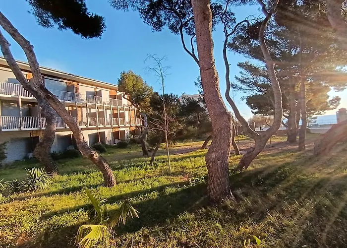 Domaine du Lazaret - Village vacances 3 étoiles en bord de mer