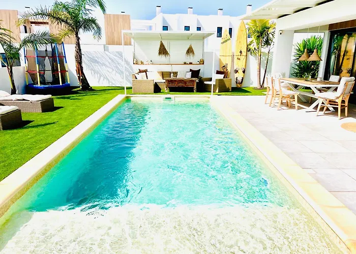 Alquiler de vacaciones: El Palmeral - Exlusive Villa With Private, Heated Pool In Corralejo