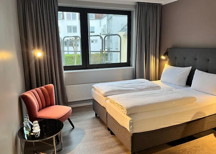 Hotel cerca del aeropuerto: Rugs Hotel Koeln