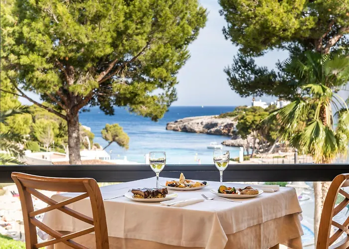 Hotel con piscina: Inturotel Cala Azul