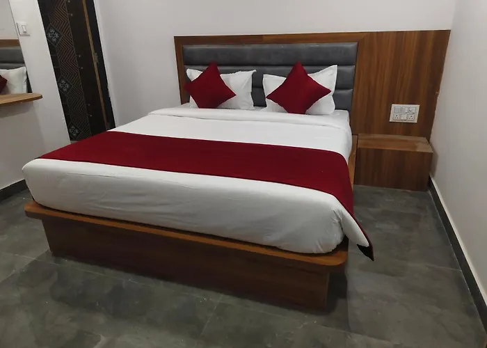 Hotel Maruti R