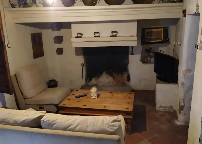 Hotel cerca del colegio: La Casa De Corruco