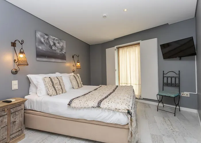 Casa Da Praca Guest House