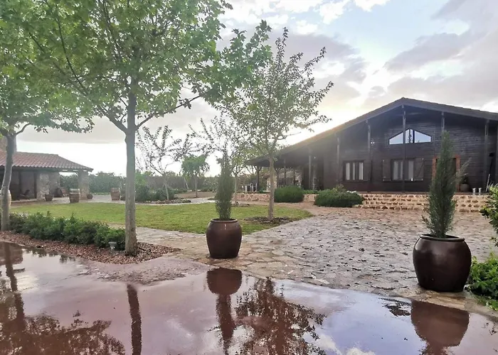 LOS CASTILLOS Casa Rural y espacio para eventos