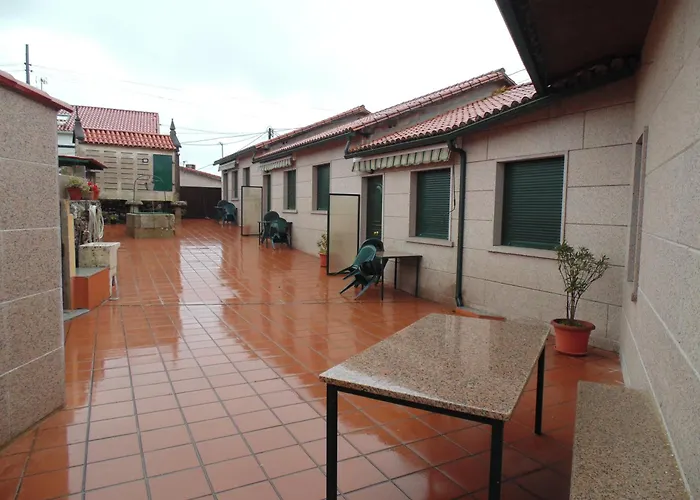 Hotel cerca del colegio: Apartamentos Outeiro