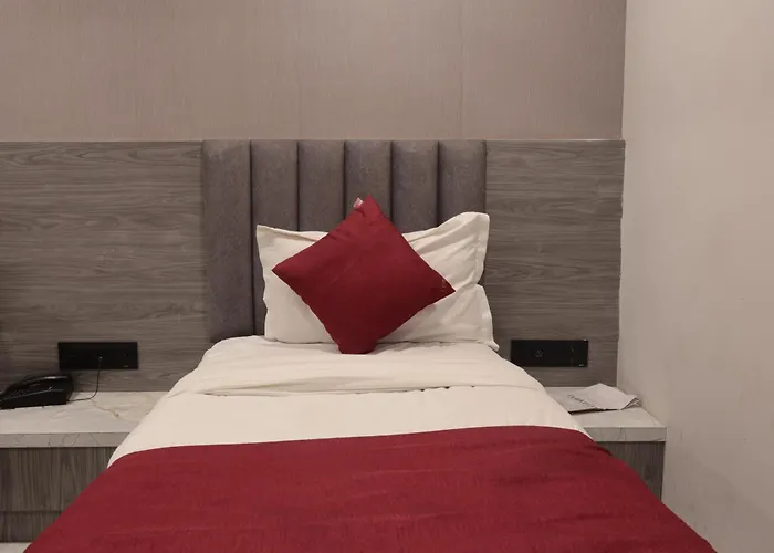 Hotel Dhara