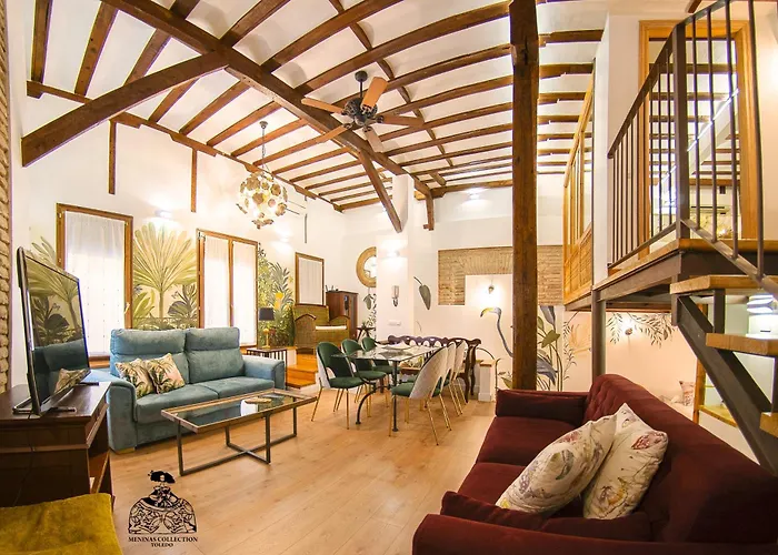 Casa de la Mezquita y Casa de Carretas