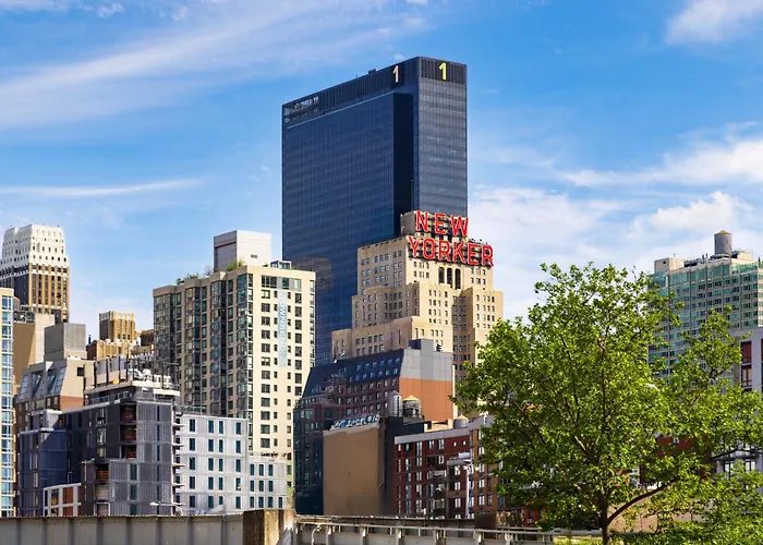 Resort: New Yorker By Lotte Hotels