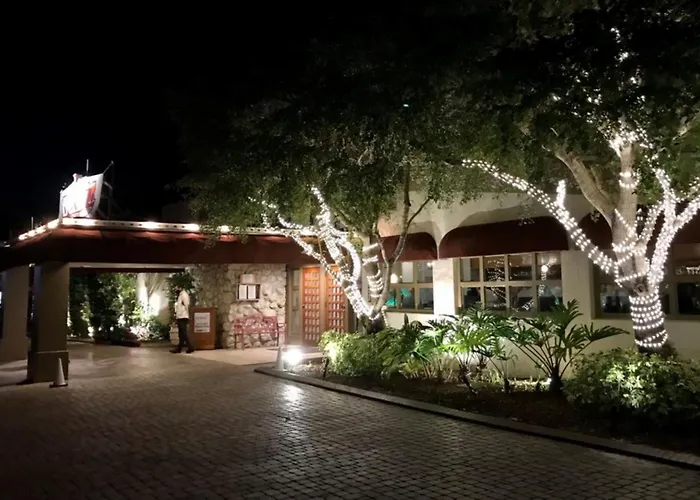 Best Western Naples Inn & Suites