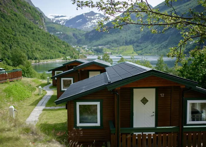 Grande Hytteutleige Og Camping