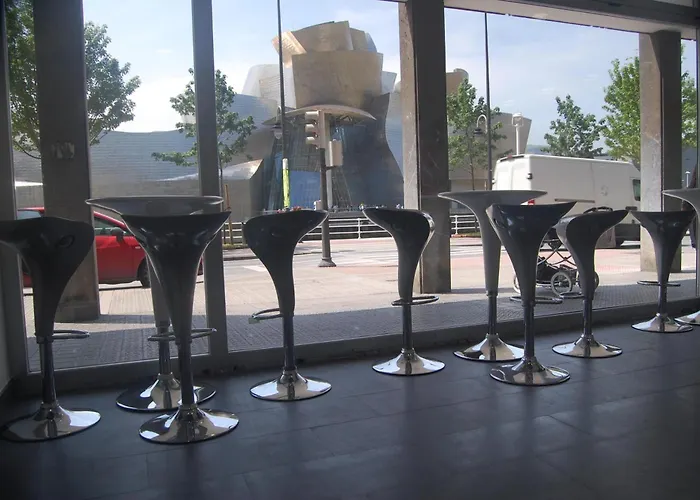 Hotel cerca del colegio: Botxo Gallery - Youth Hostel Bilbao