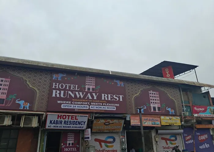 Hotel Runway Rest