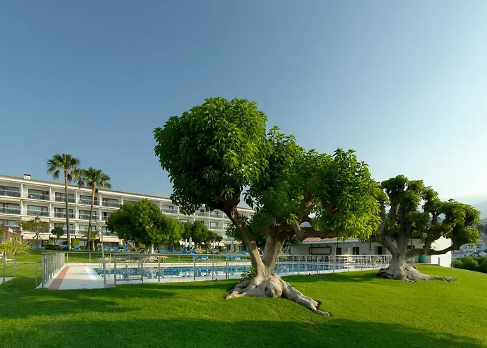 Hotel de 4 estrellas: Parador De Nerja (Adults Only)